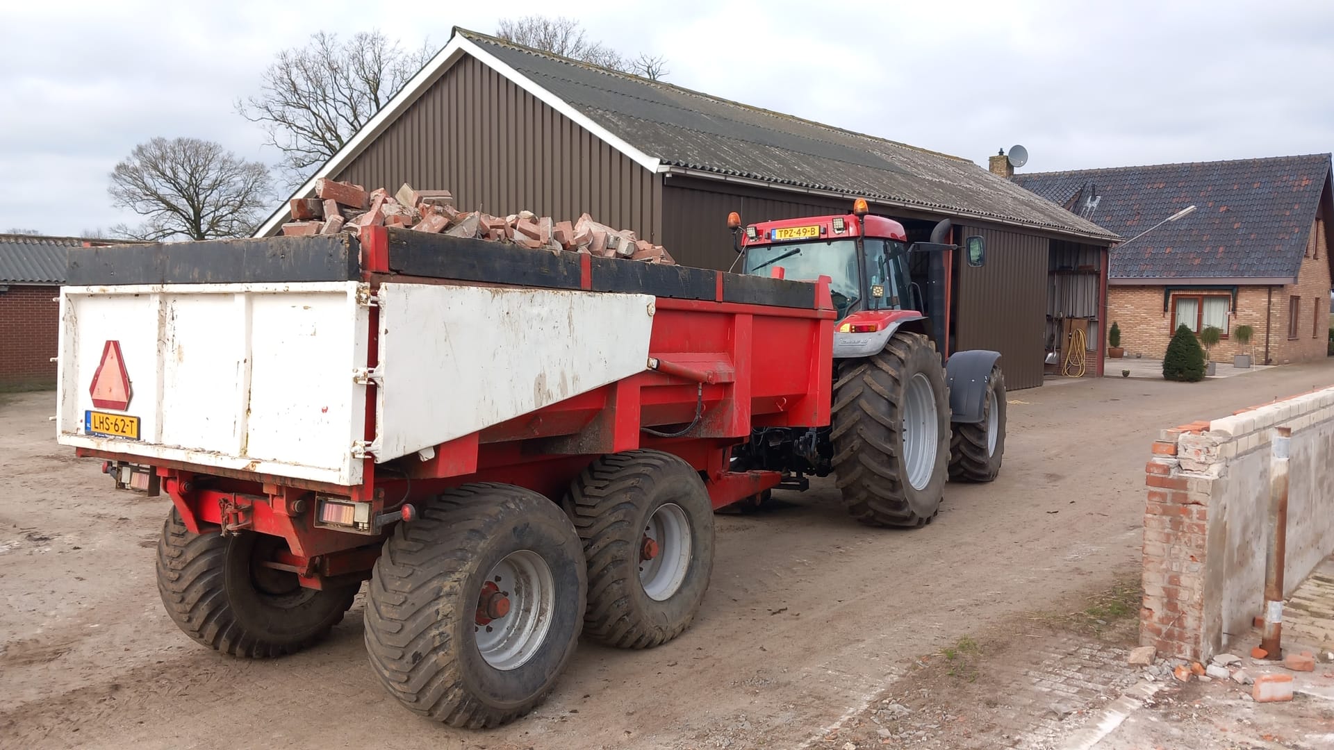 transport puin grond trekker tractor